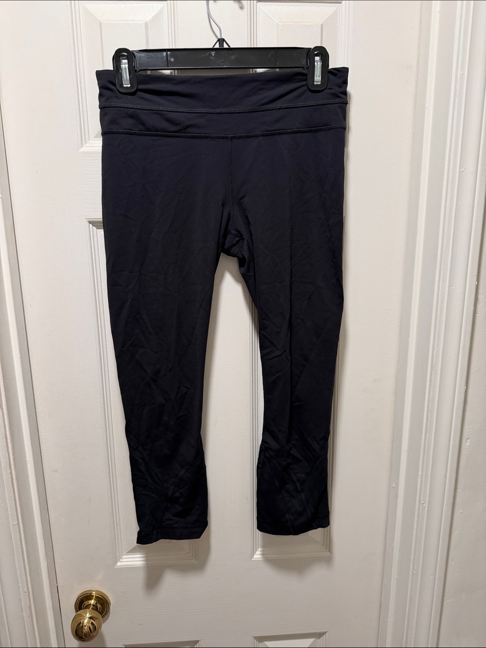 lululemon athletica Black Capri Leggings